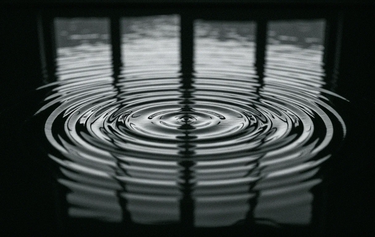 Riflesso astratto dell'acqua